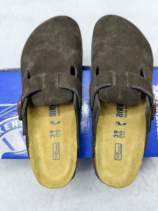 Birkenstock Shoes - 💝Women's Mocha Suede Birkenstock Boston Shoes - Narrow Fit
